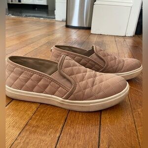 Steve Madden Slip On Ecentrcq sneakers